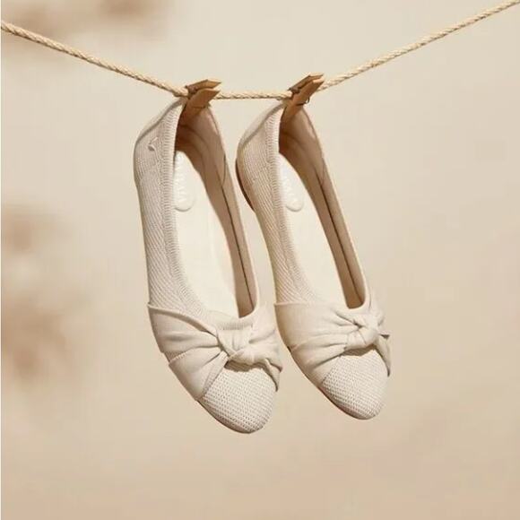 NWOB VIVAIA Bibi Almond-Toe Knotted Ballet Flats Cream Tan 9.5 - Picture 1 of 8